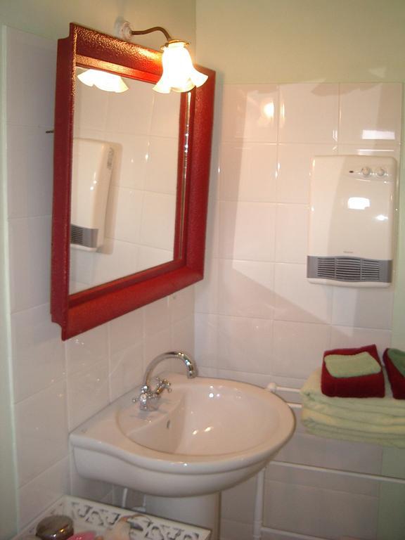 Maison D'Hotes De La Verriere Les Ardillats 部屋 写真