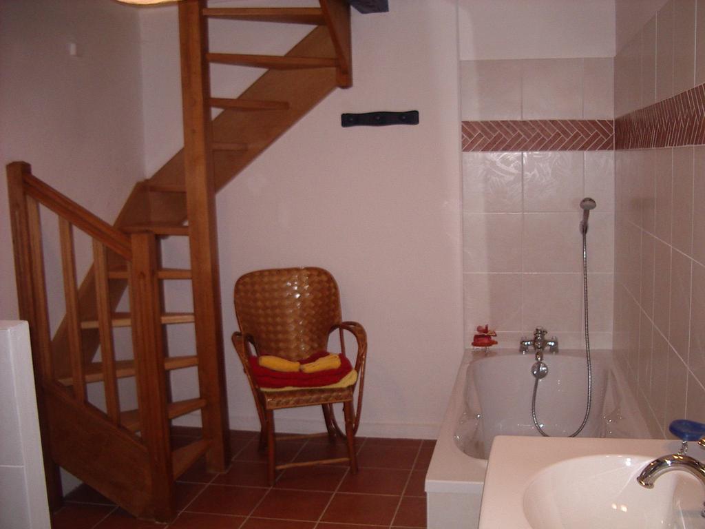 Maison D'Hotes De La Verriere Les Ardillats 部屋 写真