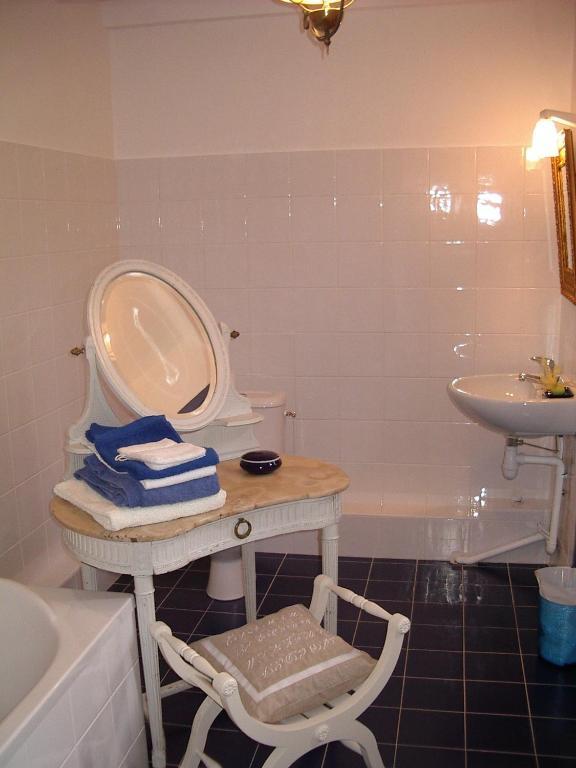 Maison D'Hotes De La Verriere Les Ardillats 部屋 写真